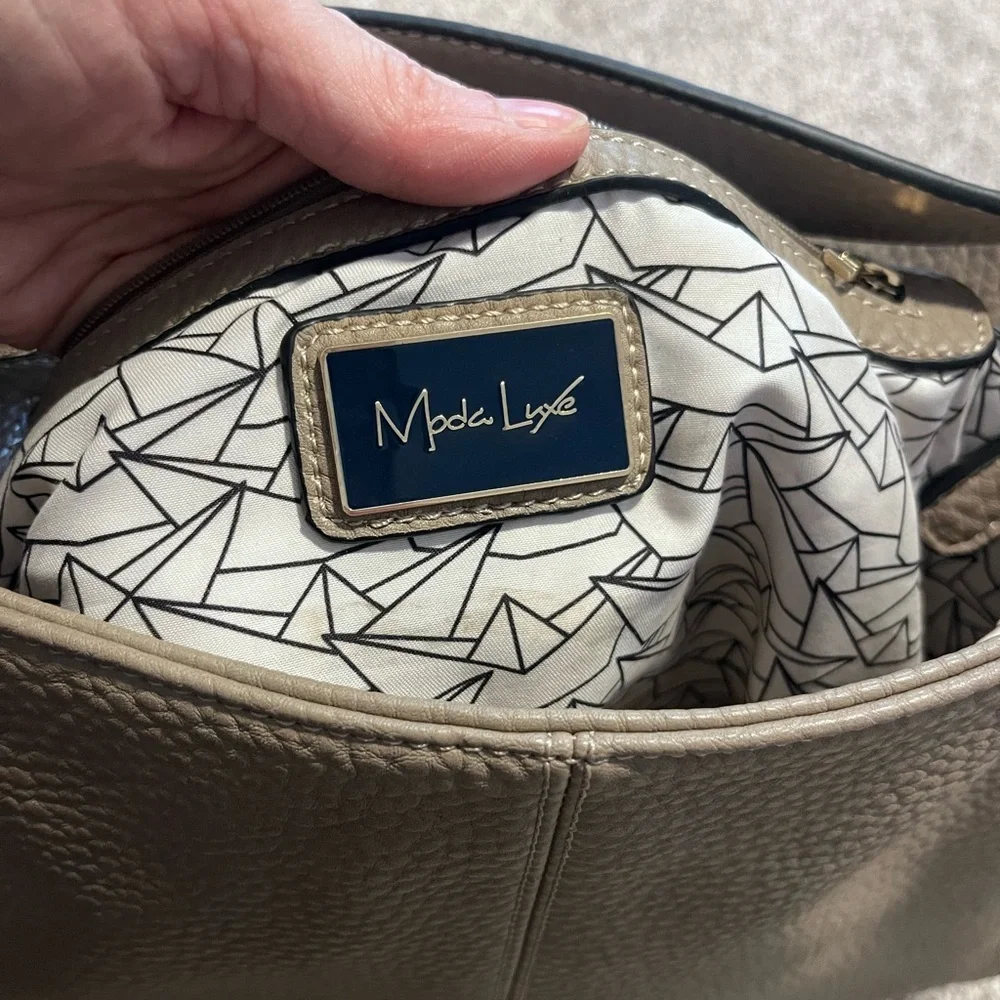 Moda Luxe Taupe Hobo Shoulder Bag Leather Suede Large Slouchy Boho Neutral Purse - Picture 15 of 16